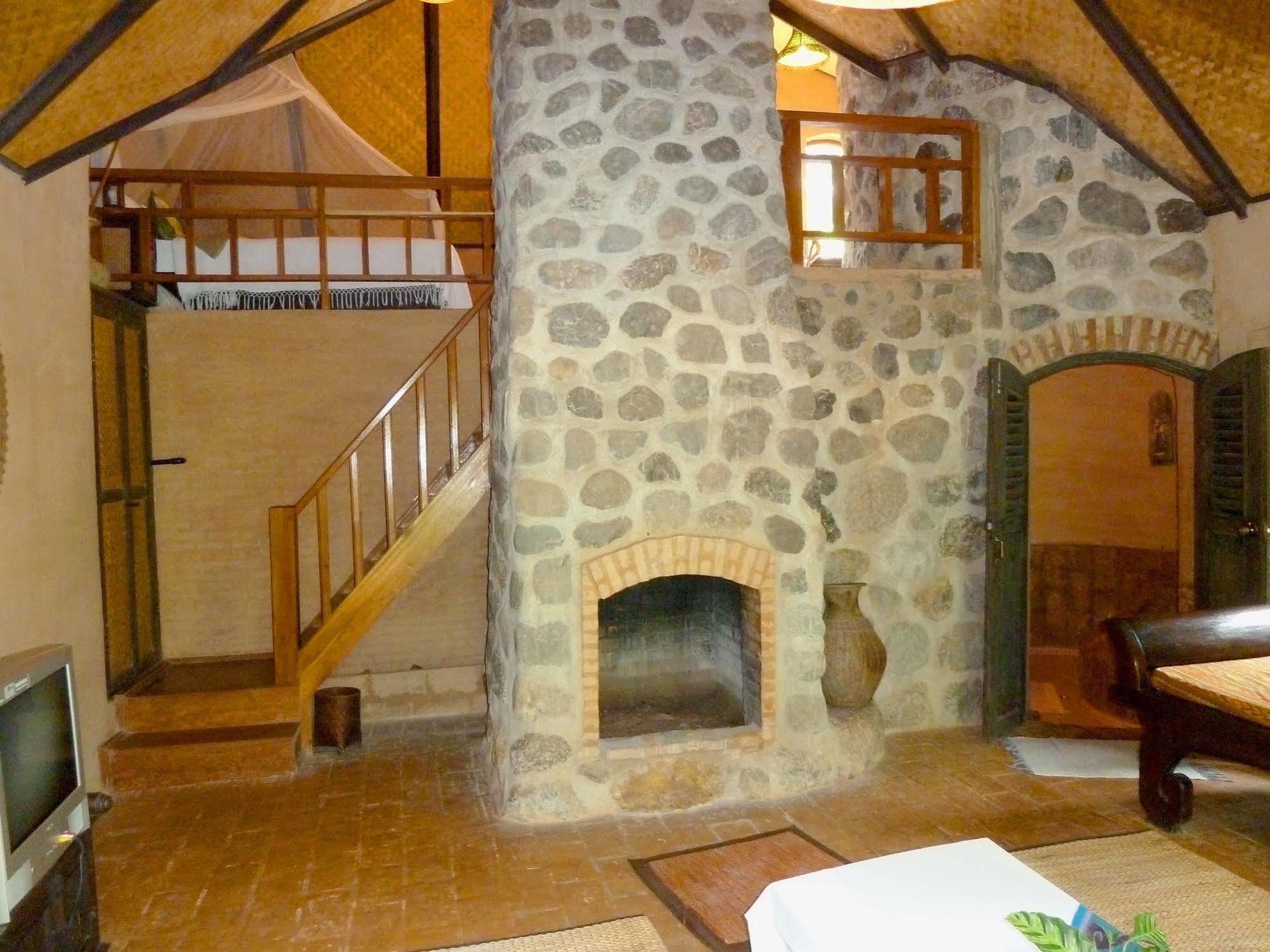 Little Eden Guesthouse Pang Mapha Extérieur photo