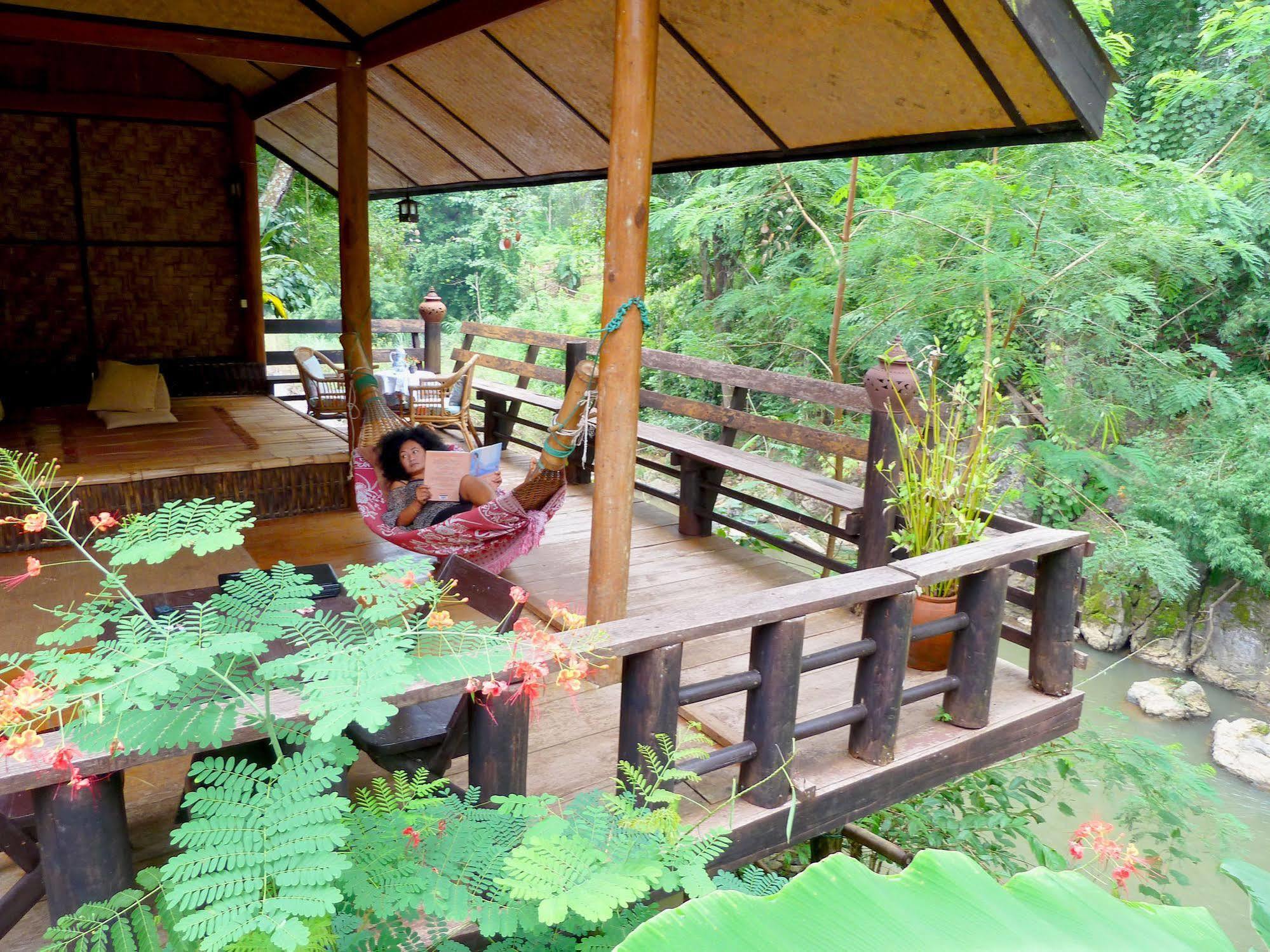 Little Eden Guesthouse Pang Mapha Extérieur photo